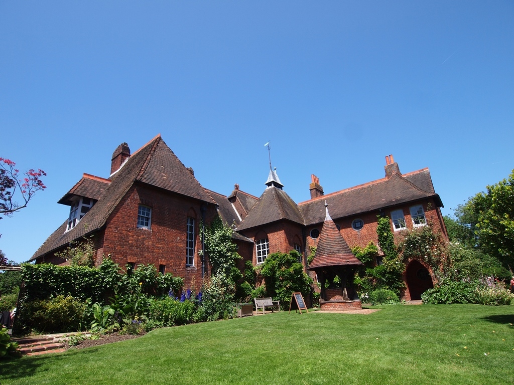 Red House～From the United Kingdom