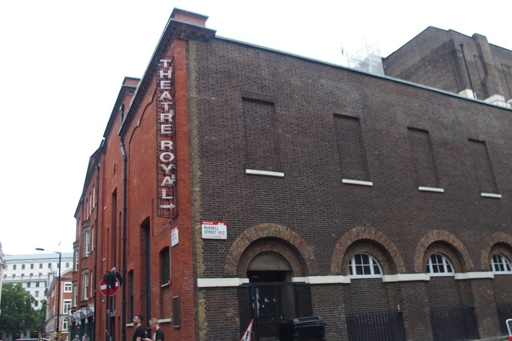 Theatre Royal Drury Lane～From the United Kingdom