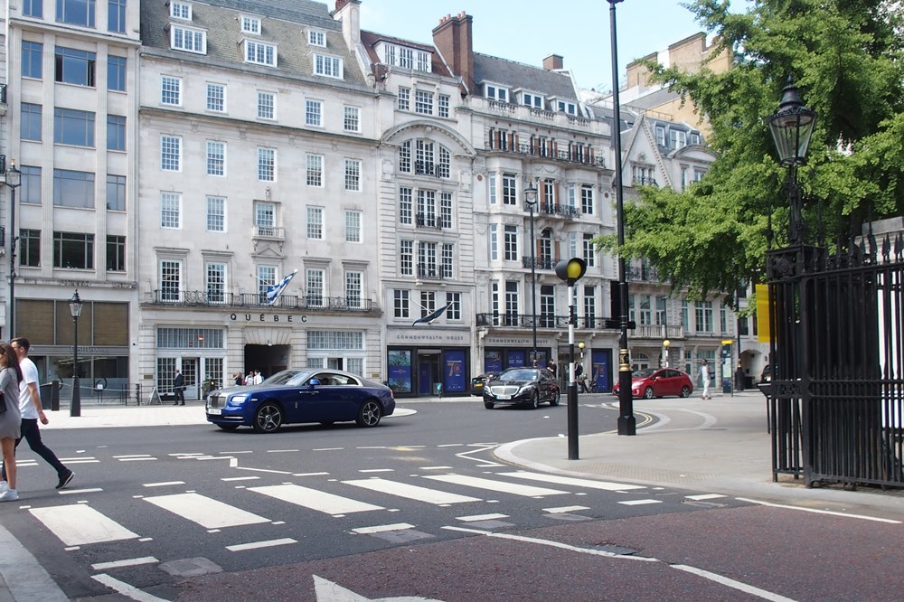 Zebra Crossing～From the United Kingdom