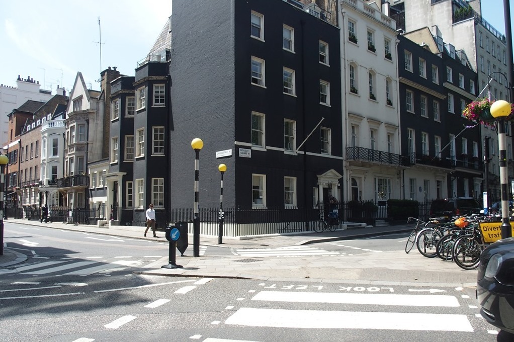 Zebra Crossing～From the United Kingdom