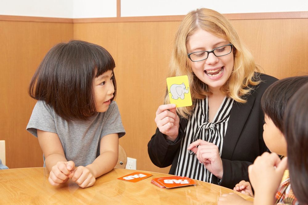 英語は2歳から学び始めよう！メリットや注意点、学習のポイント