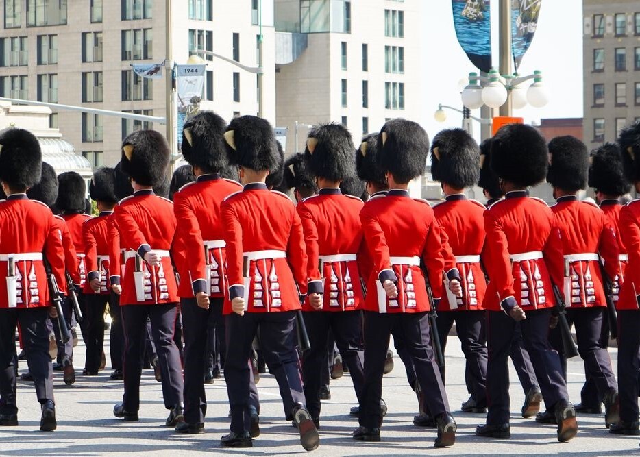 The Coronation of Their Majesties　間もなく新国王の戴冠式が執り行われます