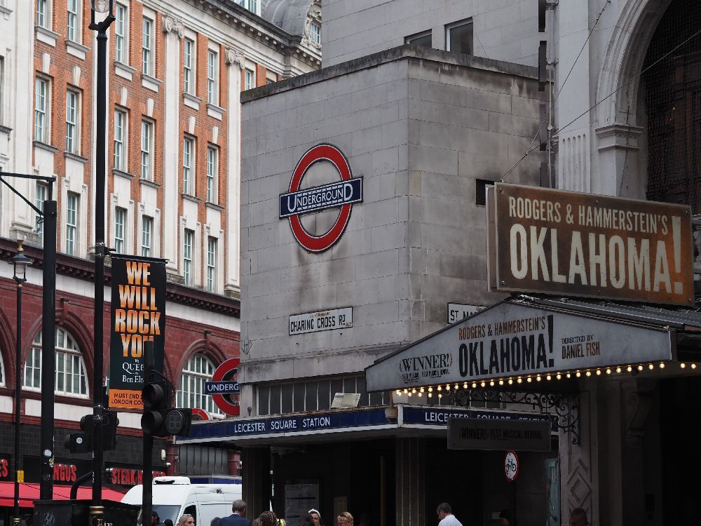 ロンドンの地下鉄の駅名はどうしてその名になったの??　名まえの由来を調べてみました