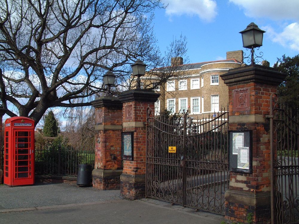 Water House～From the United Kingdom