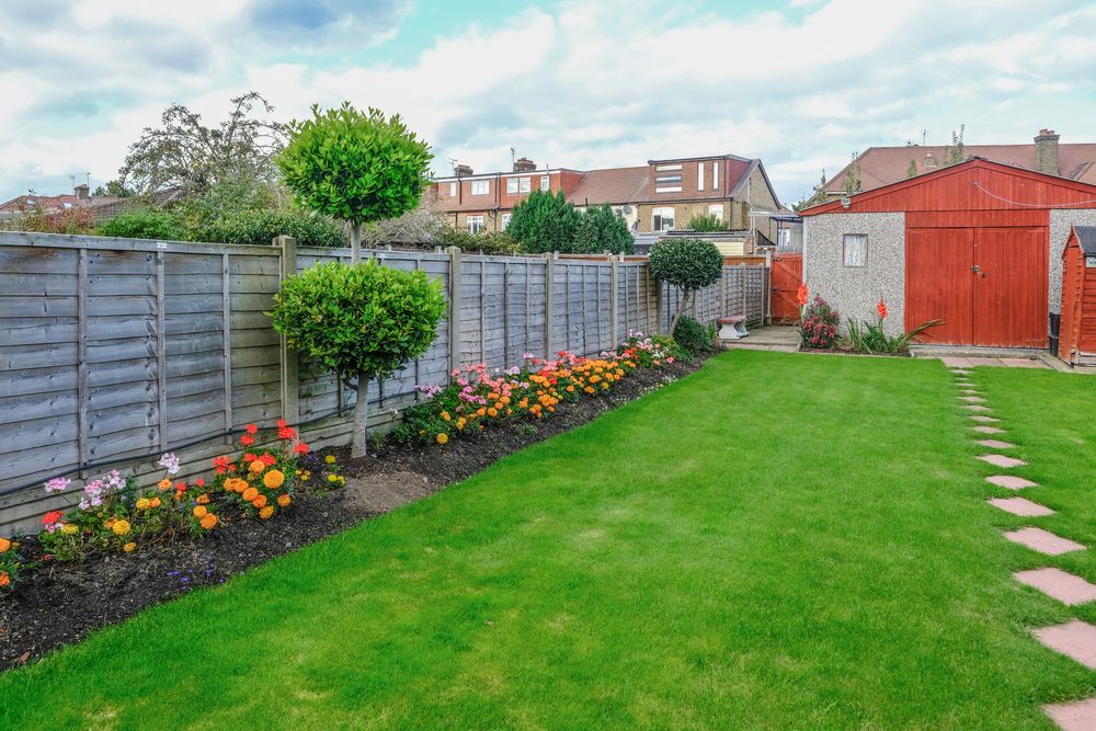 Back Garden　イギリスのお家には裏に美しいお庭があります