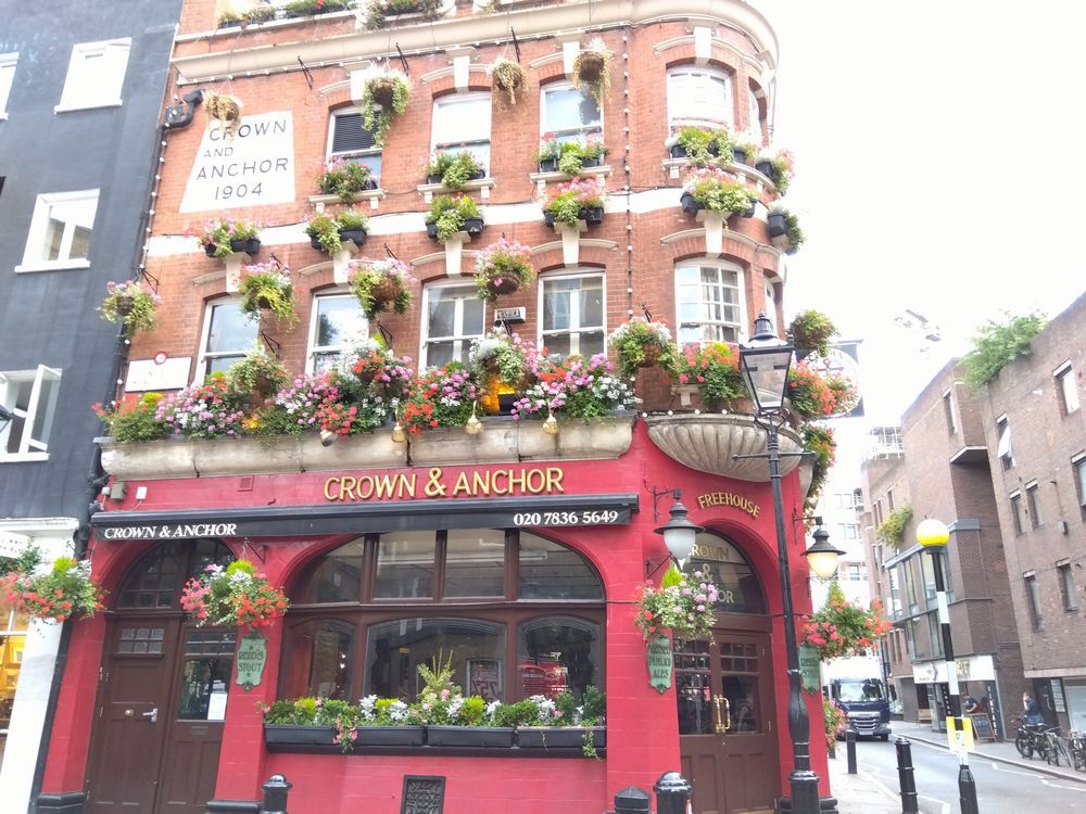 Crown & Anchor～From the United Kingdom