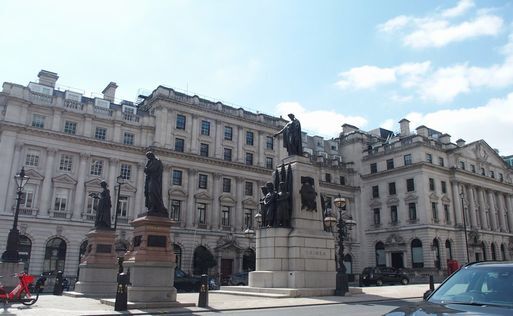 Guards Crimean War Memorial～From the United Kingdom