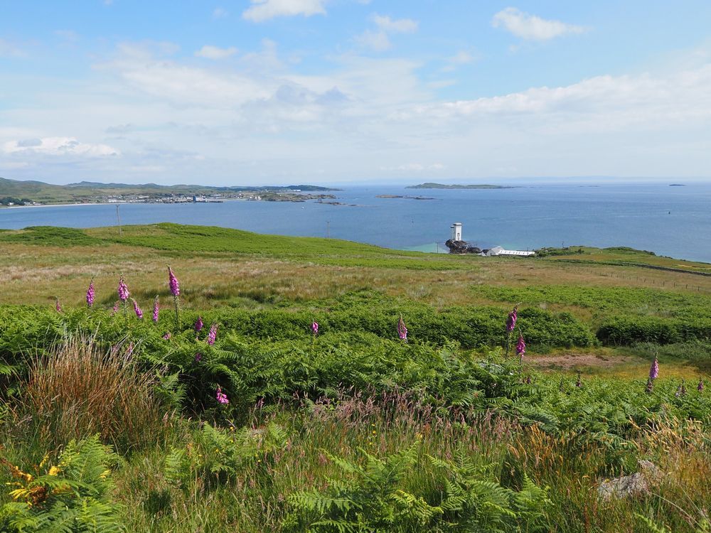 Carraig Fhada Lighthouse～From the United Kingdom