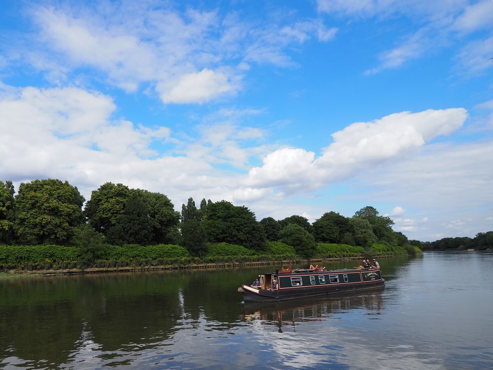 Narrowboat～From the United Kingdom
