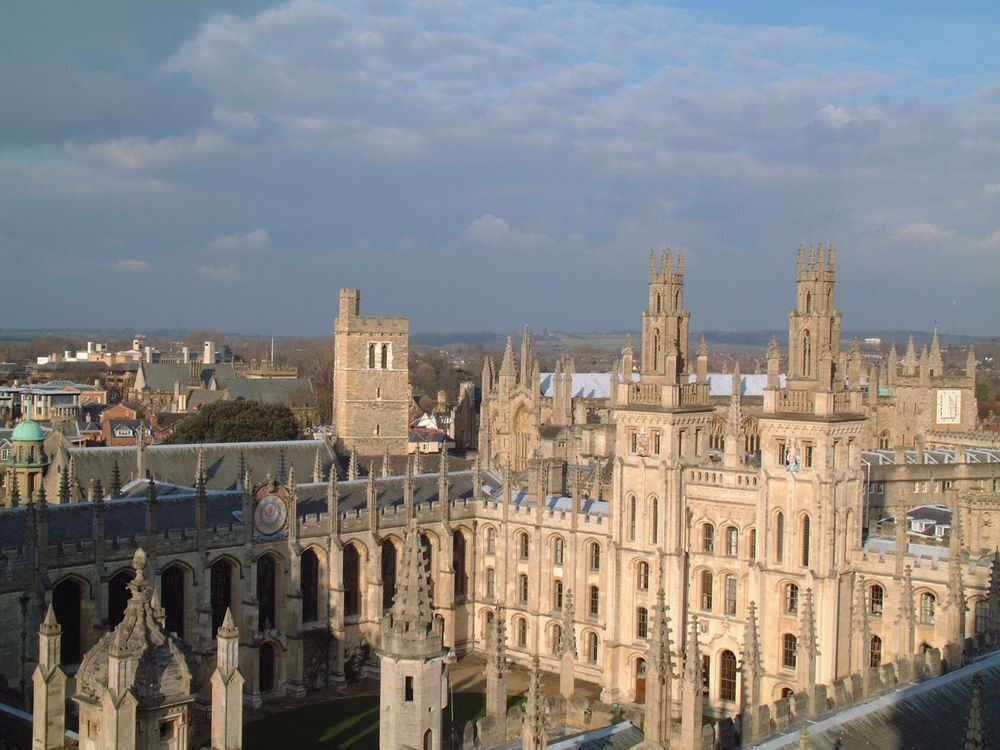 Dreaming Spires～From the United Kingdom