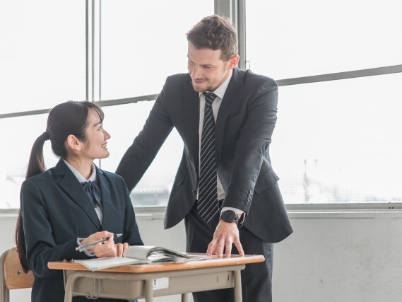高校英語の効果的な勉強法は???  受験勉強だけではない英語のコミュニケーションを手に入れるためには
