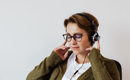 英語のリスニングが一気に伸びる！聞き取れない原因から効果的な勉強法まで徹底解説！