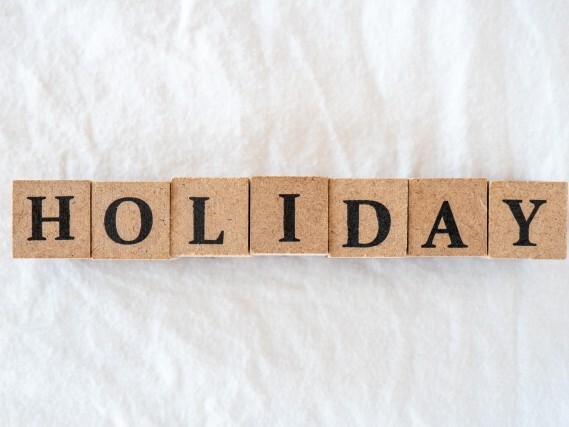 使える休日の英語表現を学ぶ！　でもどうして海外の休暇はあんなに長いの???