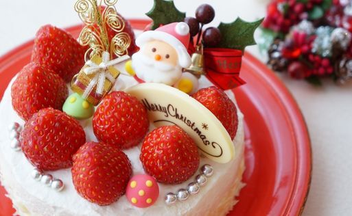 世界のクリスマスケーキを徹底紹介！国ごとに違う伝統スイーツとは