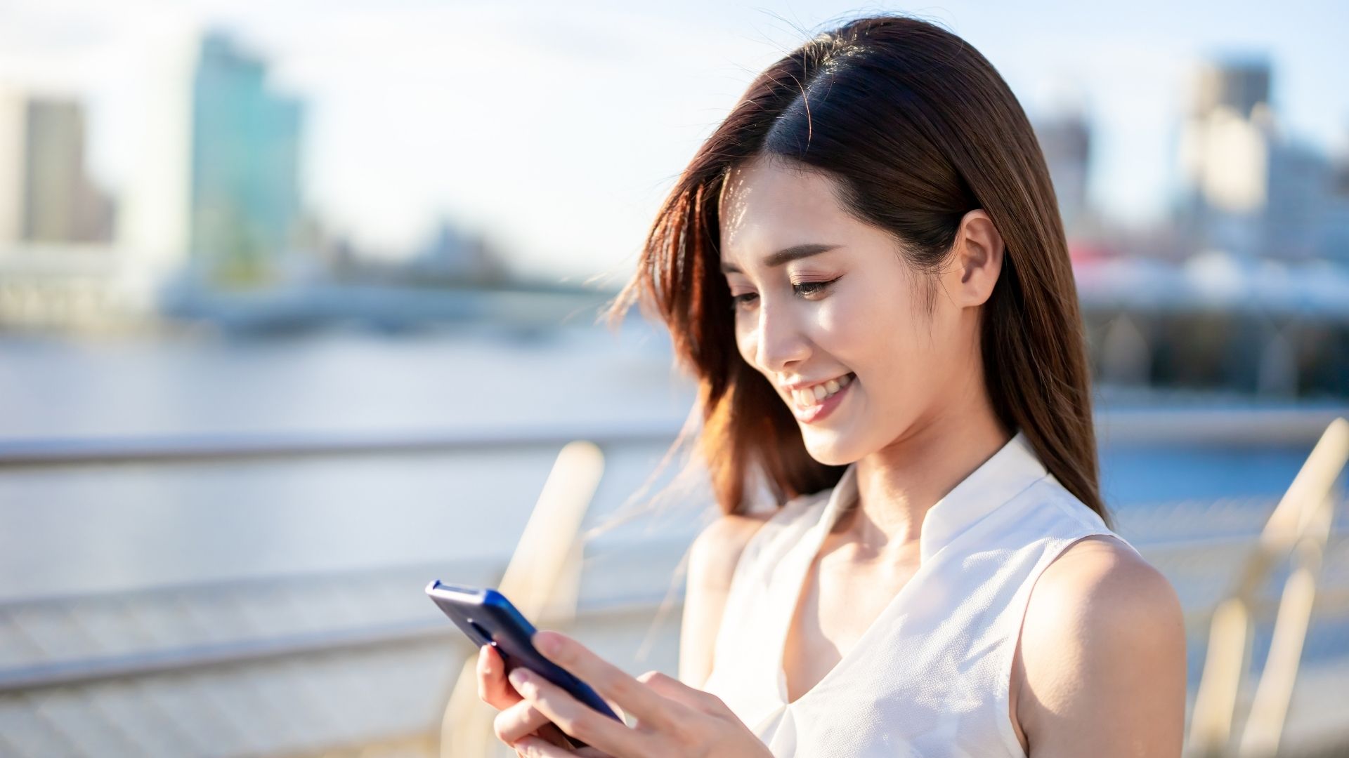 英語で「結婚おめでとう」はどう言う？ネイティブが教える自然で失礼にならない表現集