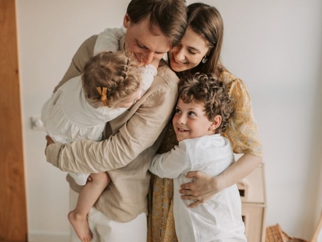 家族に関する英語表現まとめ|自己紹介や日常会話で使えるフレーズ集