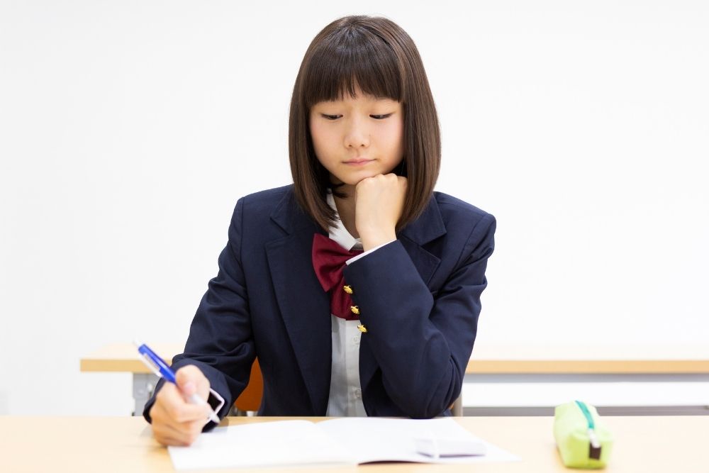 中学英語の単語が覚えられない子へ──“使って覚える”家庭学習法