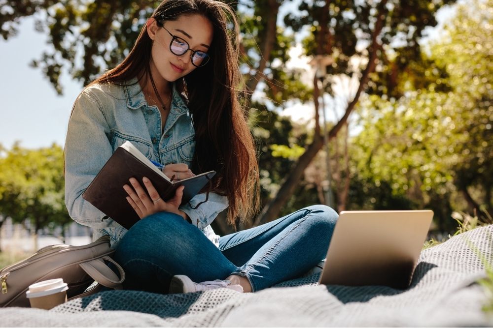 スピーキング力が伸びる!今すぐ使える独り言英語フレーズ集