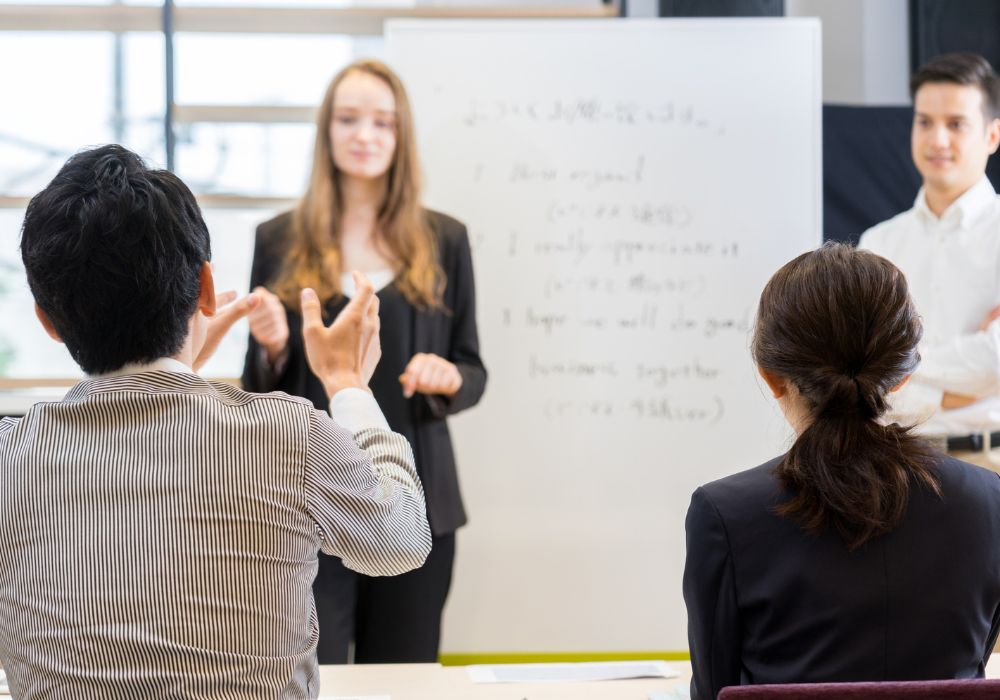 英会話は週1回でも上達できる？効果を実感するための学習方法