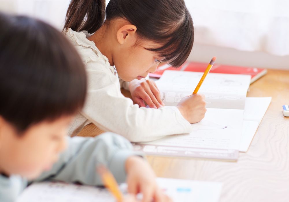 子どもの英会話スクール、体験で見るべきポイントは?失敗しない選び方をご紹介